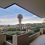 Casa Deffenu Vista Mare Porto Frailis بيت للعطل *