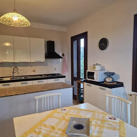 Casa Deffenu Vista Mare Porto Frailis بيت للعطل